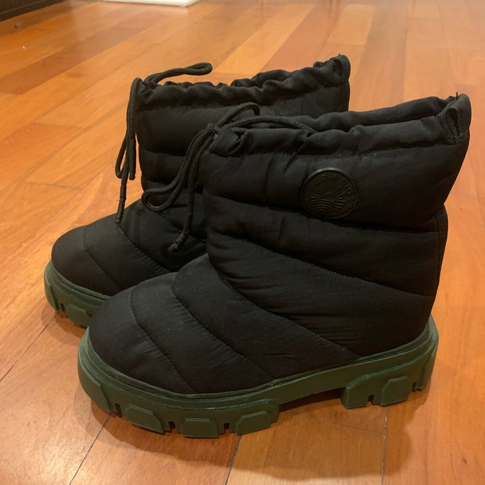 Farm Rio Shoes Nwob Farm Rio Lug Sole Bootie